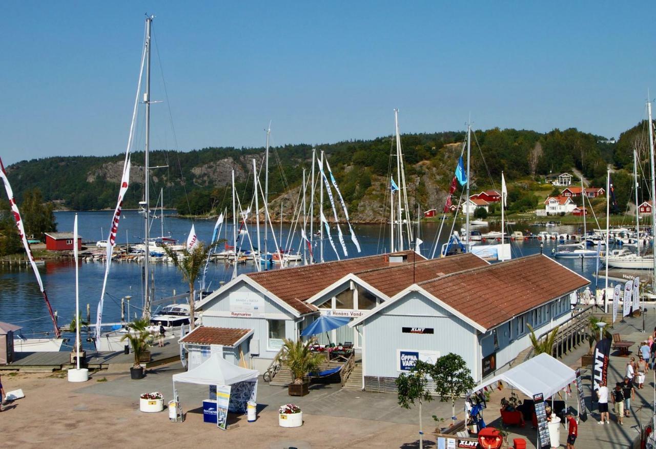 Henans Hostel In The Marina Экстерьер фото